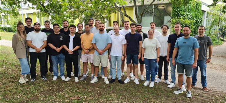 Besuch bei der IAVF